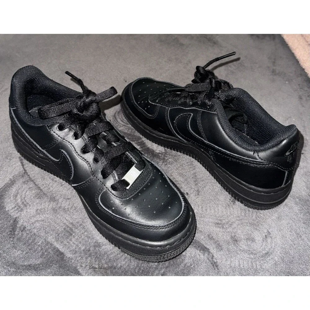 NIKE Air Force 1 LE (GS) Triple Black Shoes FV5951-001 Size 3 Youth NEW